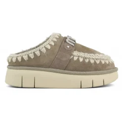 Bounce Clog Metal Logo