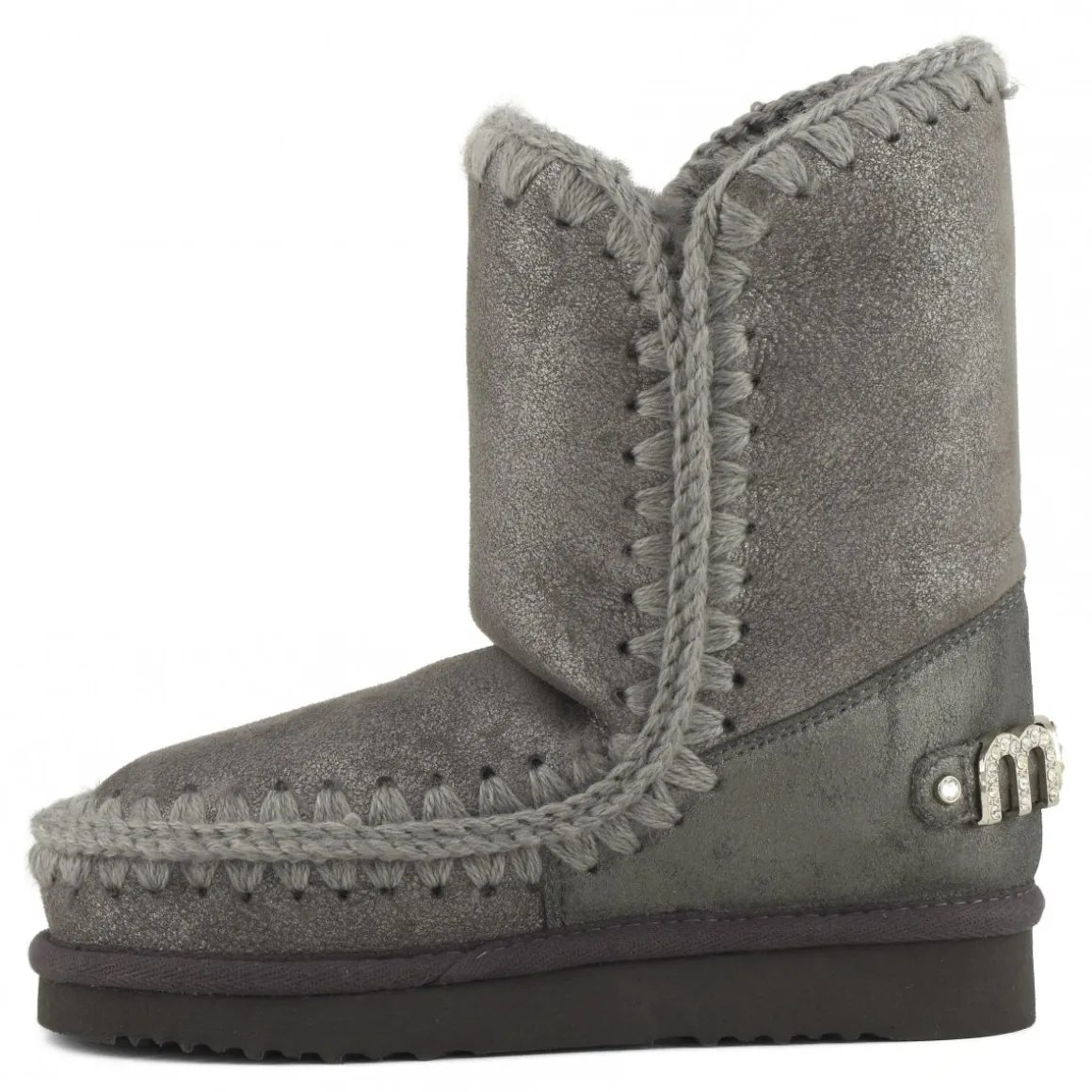 Eskimo 24 With Rhinestones Logo