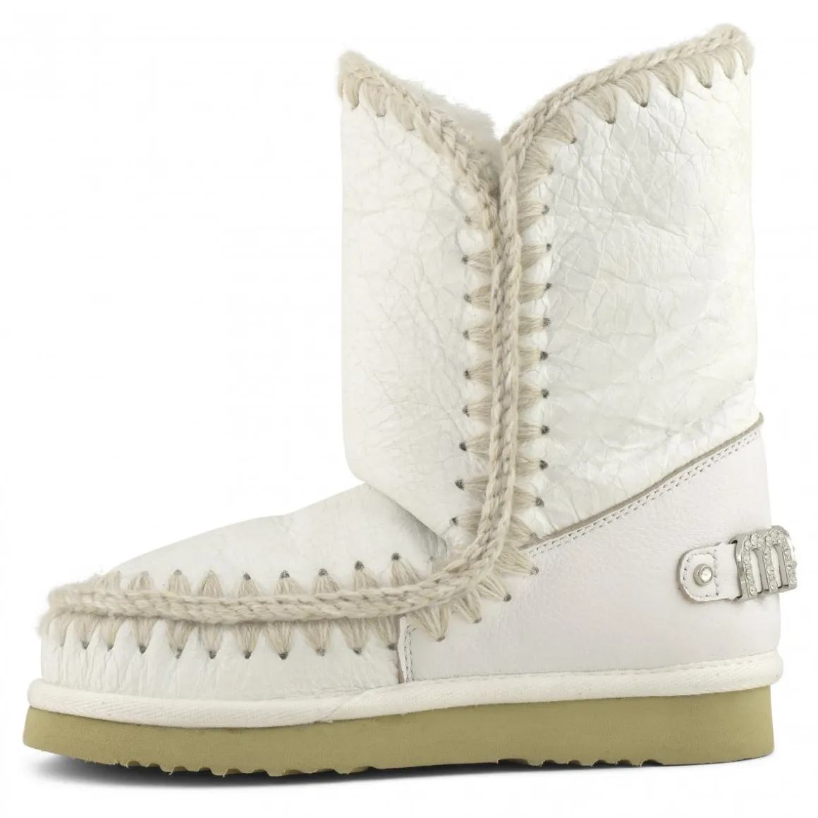 Eskimo 24 With Rhinestones Logo