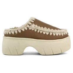 Eskimo Clog Twist
