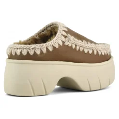 Eskimo Clog Twist