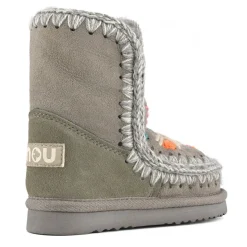 Eskimo Wool Embroidery
