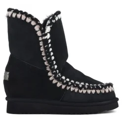 Inner Wedge Short With 3d Overstitching