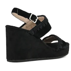 Wedge Two-band & Back Strap Plain